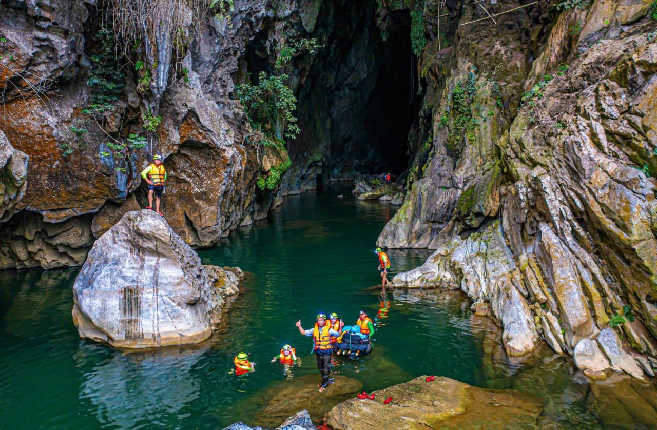 Greenland Backpackers Hostel Phong Nha Exterior photo