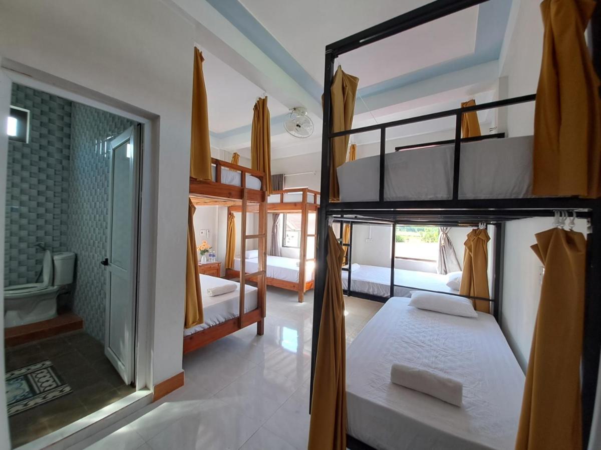 Greenland Backpackers Hostel Phong Nha Exterior photo
